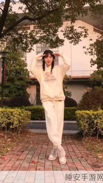 井川里予吃烤肠的背景故事原视频:井川里予享受烤肠的初次体验原视频"🍖