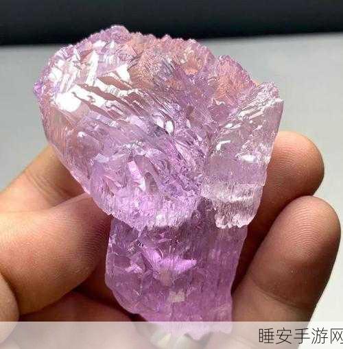 粉色苏州晶体sio粉色:苏州粉色晶体SIO" 🌸