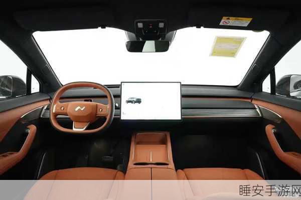 乐道 L60 内饰惊艳亮相,特斯拉式简洁风魅力无限