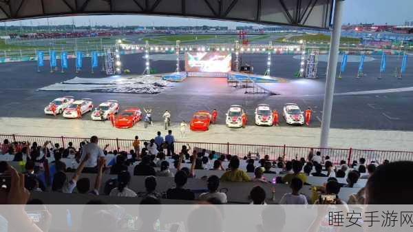 火爆新游!汽车特技大赛,免费下载,角色扮演新体验